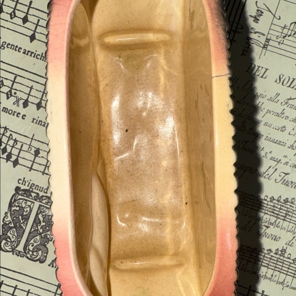 Royal Copley "Riddle" pattern footed ceramic planter - Picture 8 of 9